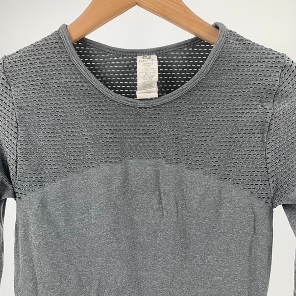 Fabletics gray seamless athletic long sleeve top xs - Picture 6 of 10
